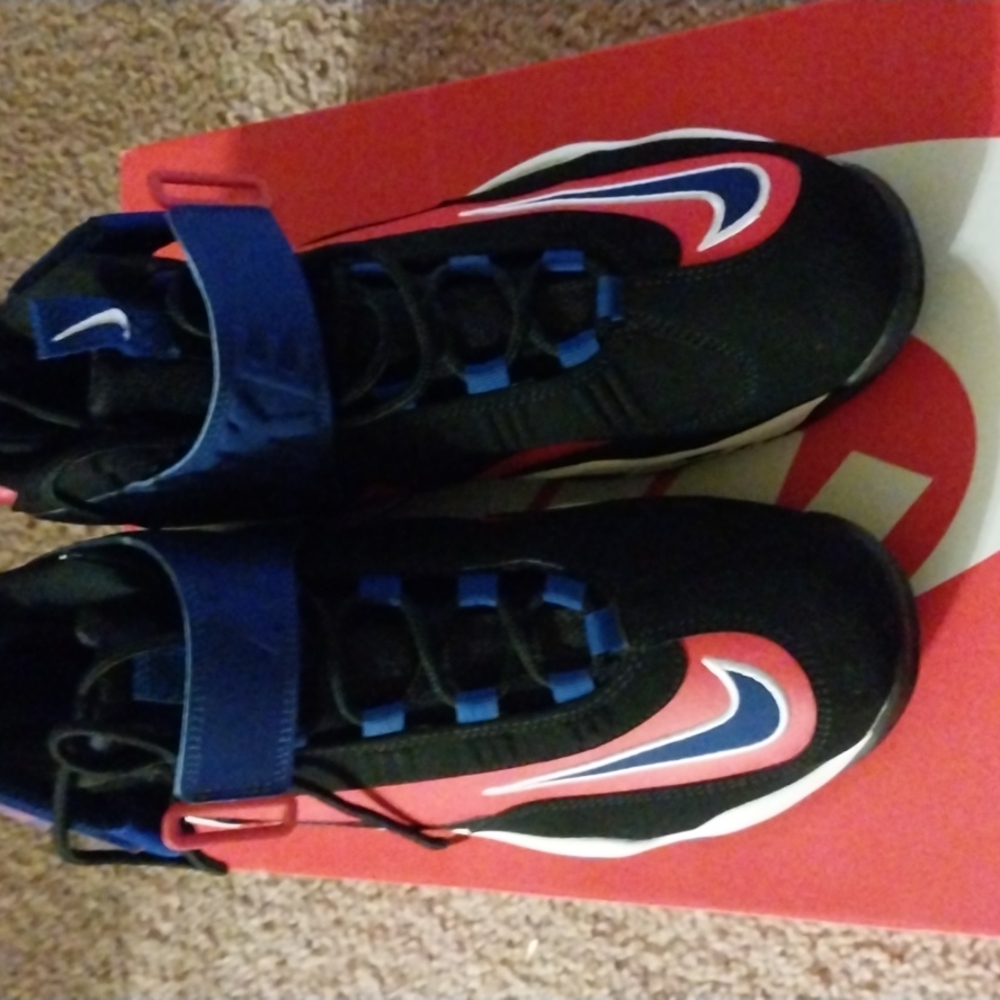 Mens shoes